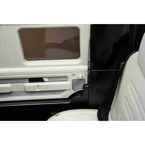 Autko dla dzieci Pojazd Mercedes Benz EQG Biały JJ2088.BIA